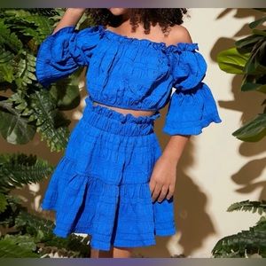 Boutique Off Shoulder Crop Top With Matching Ruffle Skirt Size 6Y